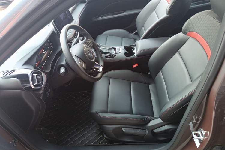 Used MG 5 2025 180 DVVT Global Luxury Edition Left Front Seat