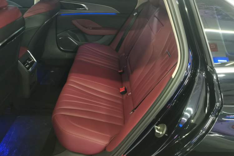 Used Hongqi H5 2024 2.0T Automatic Smart Connect Flagship Edition
