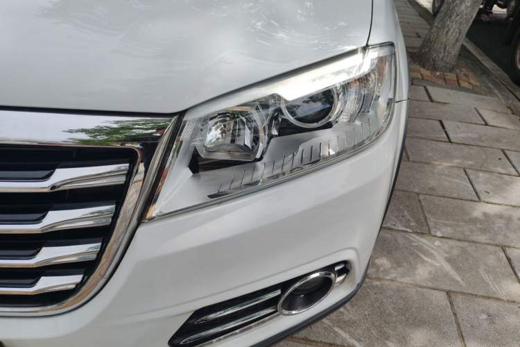 Used Haval H6 2015 Sport Edition 1.5T Automatic Two-Wheel Drive Luxury Model