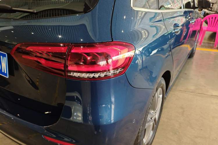 Used Mercedes-Benz B-Class 2020 B 200 Sport Edition Exterior 3