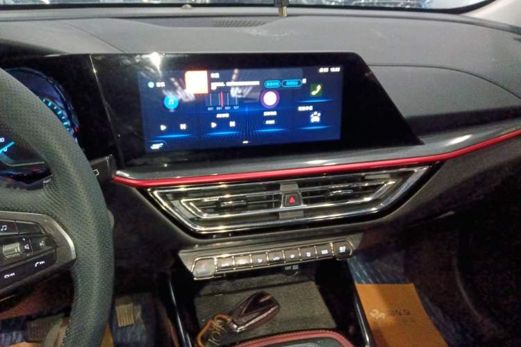 Used Oshan X5 2021 1.5T DCT Luxury Edition
