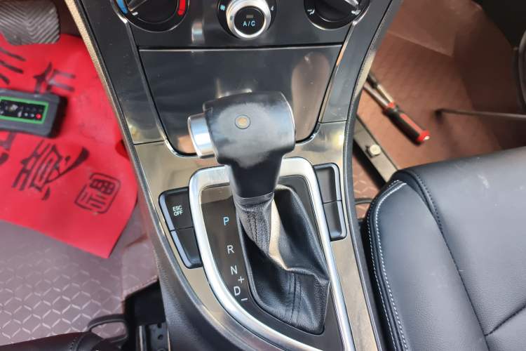 Used Brilliance V5 2012 1.5T Automatic Two-Wheel Drive Sport Version