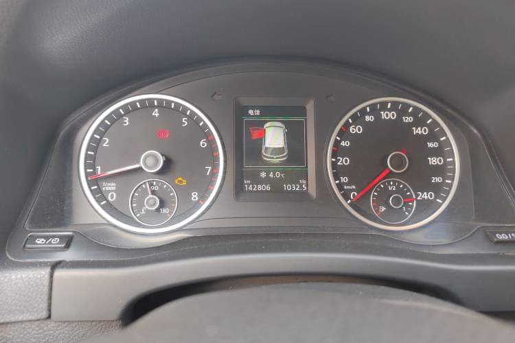 Used Volkswagen Tiguan 2015 1.8TSI Automatic Two-Wheel Drive Comfort Edition Instrument Cluster