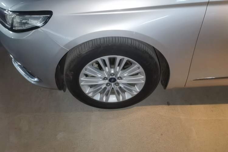 Used Ford Taurus 2015 EcoBoost 245 Fashion Edition
