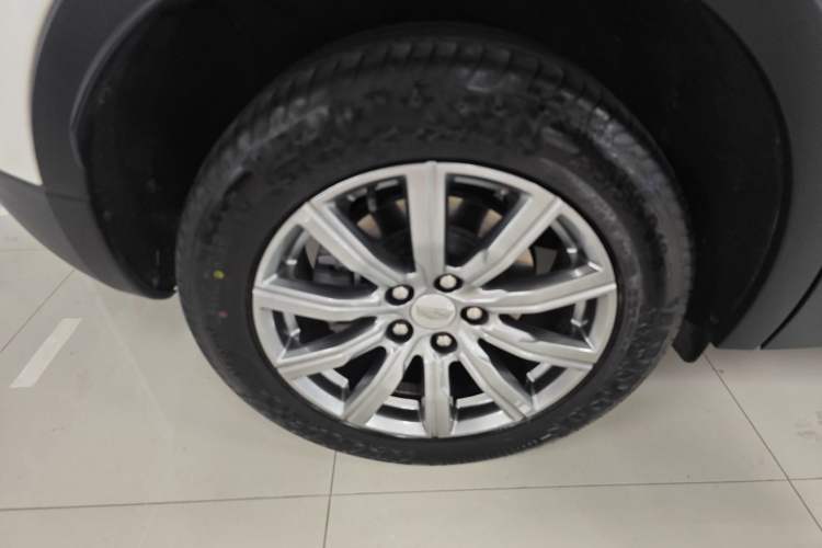 Used Cadillac XT4 2021 28T Two-Wheel Drive Luxury Version
