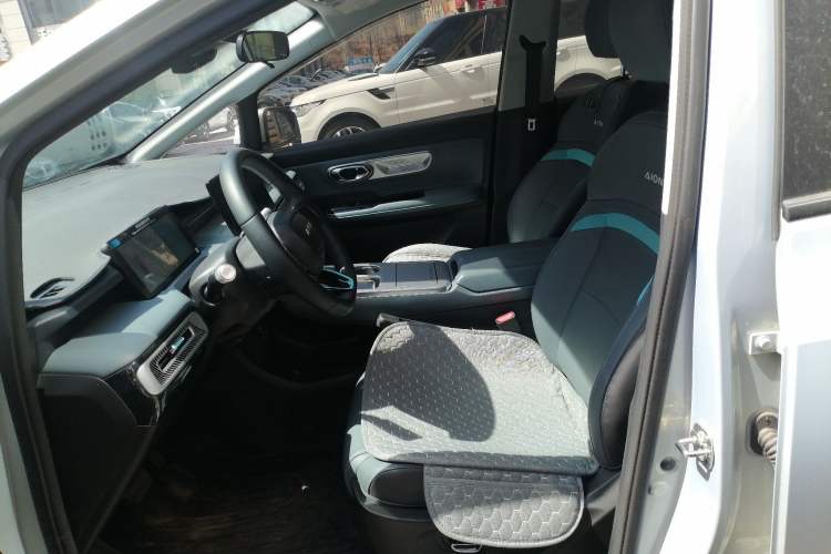 Used AION Y 2023 Younger Star Edition Left Front Seat