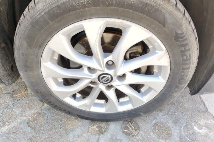 Used Nissan Sylphy 2019 Classic 1.6XL CVT Luxury Edition Exterior 4