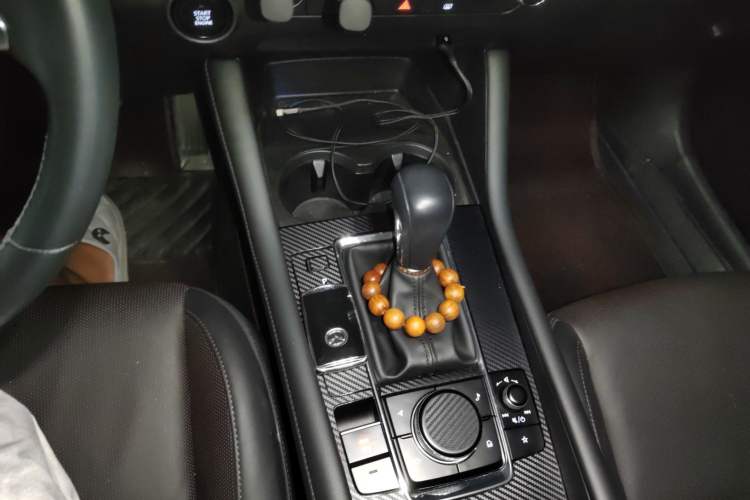 Used Mazda 3 Axela 2020 2.0L Automatic Zhiya Edition Gear Lever