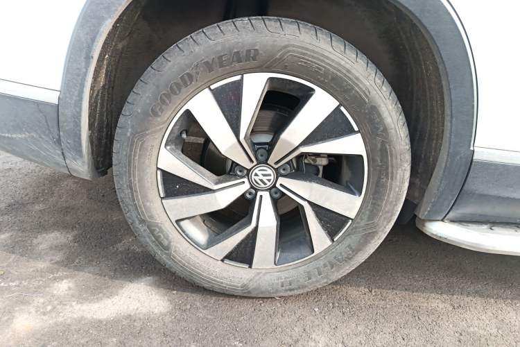 Used Volkswagen Tayron 2019 330TSI Two-Wheel Drive Luxury Model China VI Standard Exterior 5