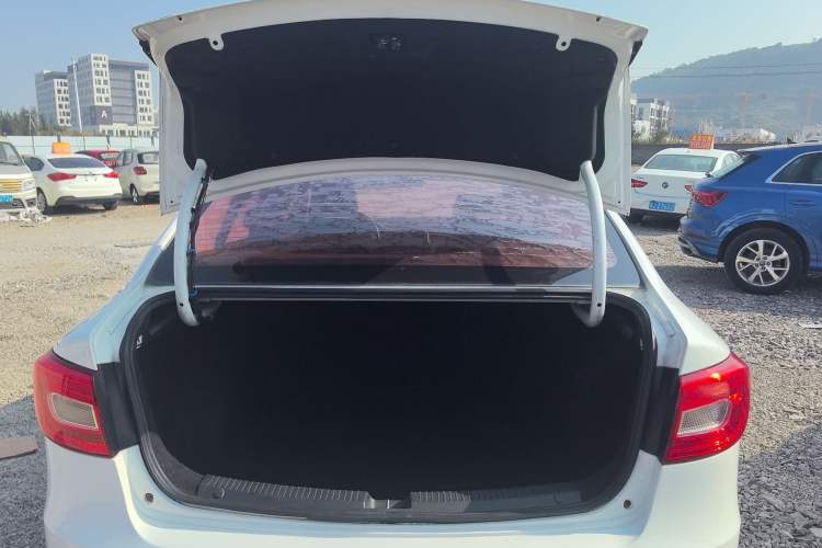 Used Bestune B30 2017 1.6L automatic comfort version
