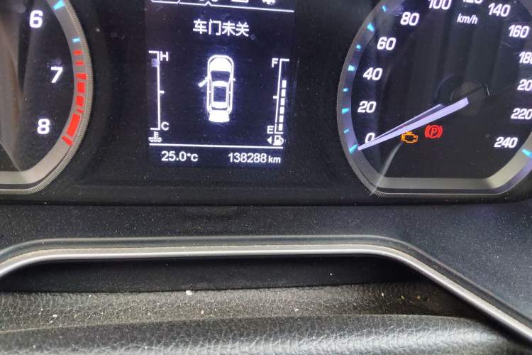 Used CHANGAN OSHAN X7 2020 1.5T Automatic Luxury Model Odometer Close Up