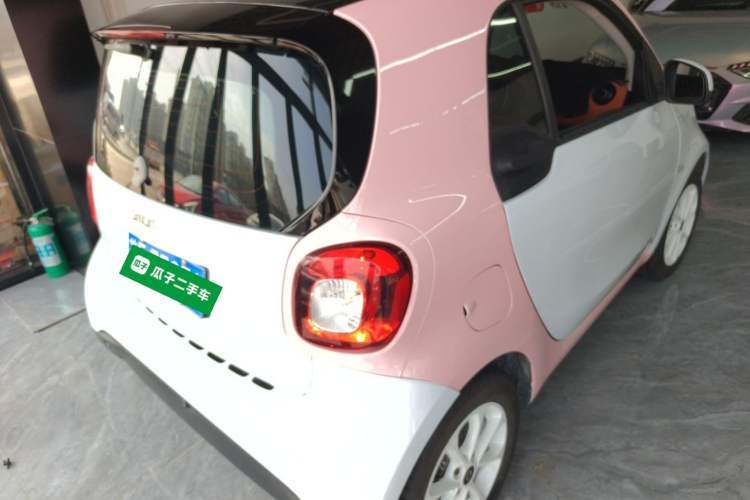 Used smart fortwo 2015 1.0L 52 kW Hardtop Passion Edition
