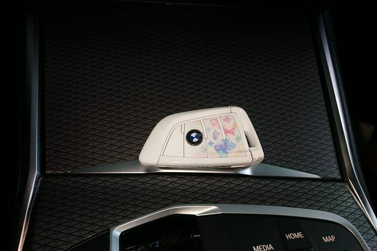 Used BMW i3 2023 eDrive 40 L Midnight Sports Package Vehicle Key