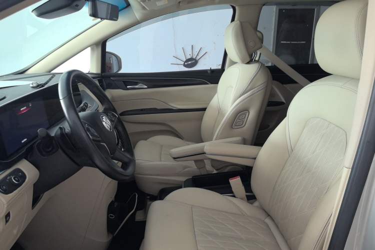 Used Buick GL8 2022 ES Land Cruiser 653T Luxury Model