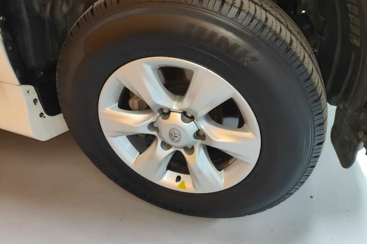 Used Toyota Prado 2016 2700 TX 5-Seater Middle East Version
