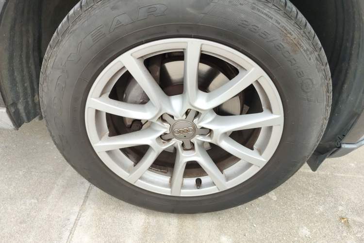 Used Audi Q5 2011 2.0TFSI Comfort Version
