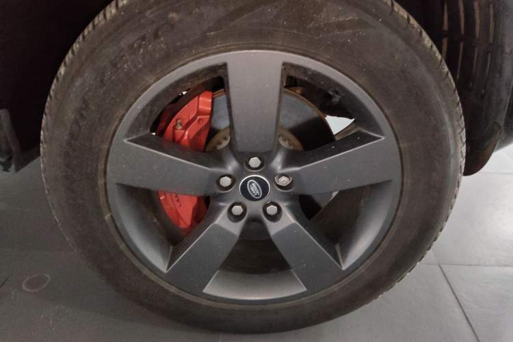 Used Land Rover Defender 2025 110 3.0T P400 X Exterior 4