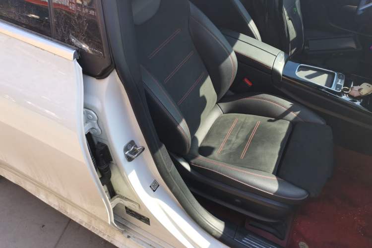 Used Mercedes-Benz CLA 2024 CLA 200 Right Front Seat