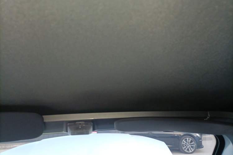 Used Wuling Zhiguang 2023 1.5L Utility Version with Enclosed Windows 2 Seats