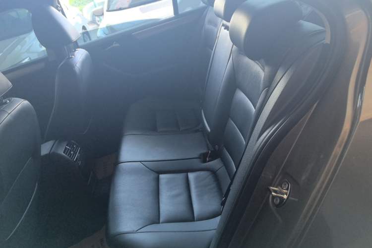 Used Volkswagen Sagitar 2014 Revised Version 1.4TSI Automatic Luxury Edition
