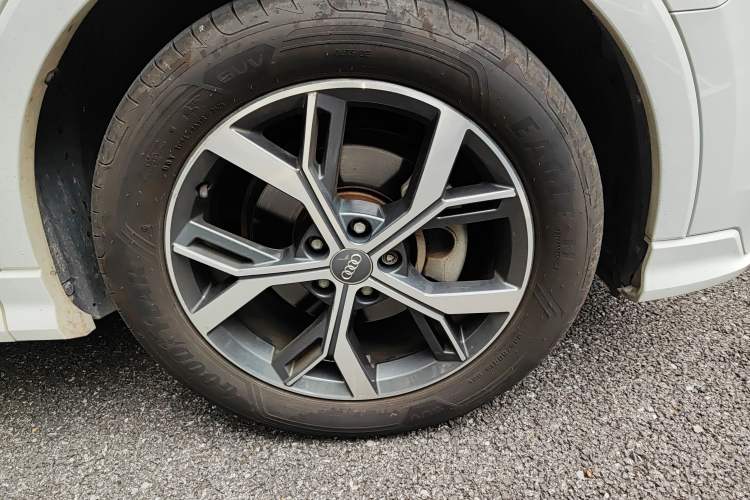 Used Audi Q3 Sportback 2020 40 TFSI Fashion Model
