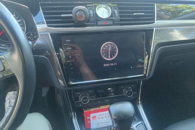 Used Volkswagen Phideon 2018 Revised Version 380TSI Two-Wheel Drive Business Edition
