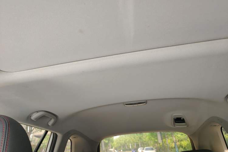 Used CHANGAN CS75 2017 Shangkui Edition 1.5T Automatic Fengyue Model
