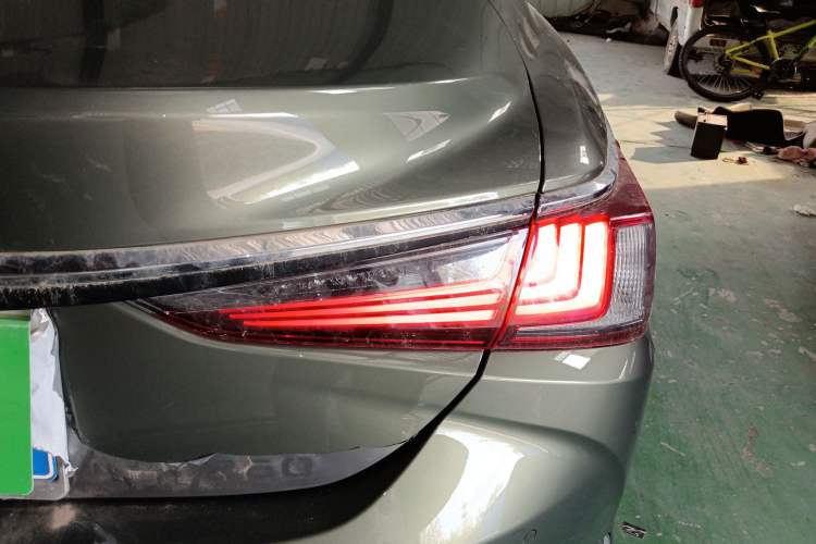 Used Lexus ES 2022 200 Excellence Edition