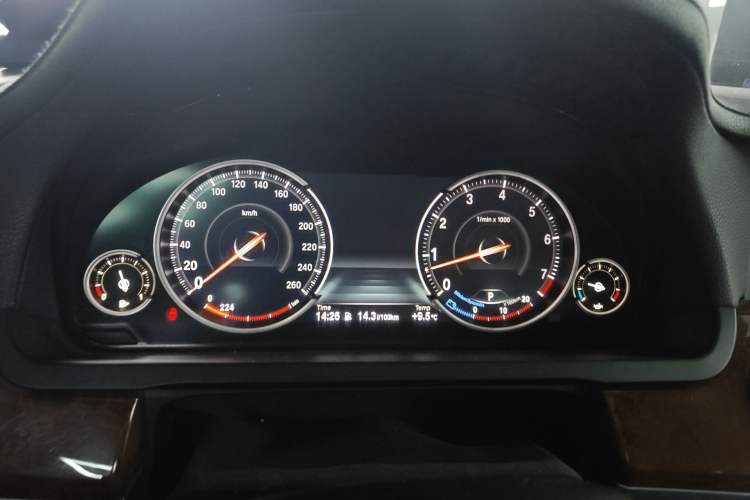 Used BMW 7 Series 2013 740Li Luxury Model
