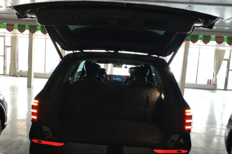 Used Ford Edge 2023 Ford Explorer L 2.0T EcoBoost Four-Wheel Drive 7-Seater Supreme Model
