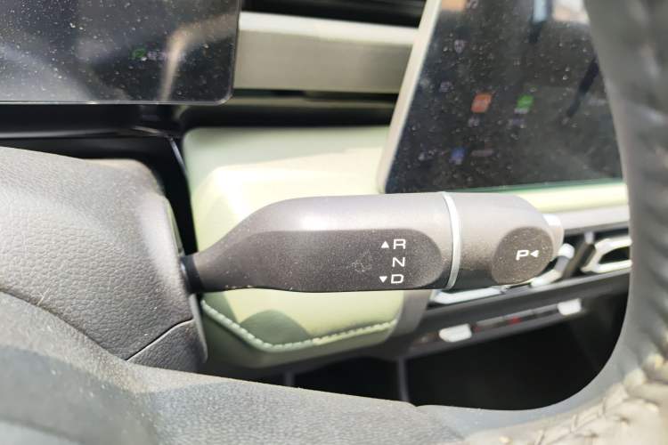 Used Baojun Spark EUV 2026 301km Flagship Edition Gear Lever
