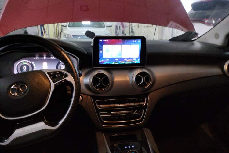 Used BAIC Beijing EU5 2018 R550 Smart Trend Edition
