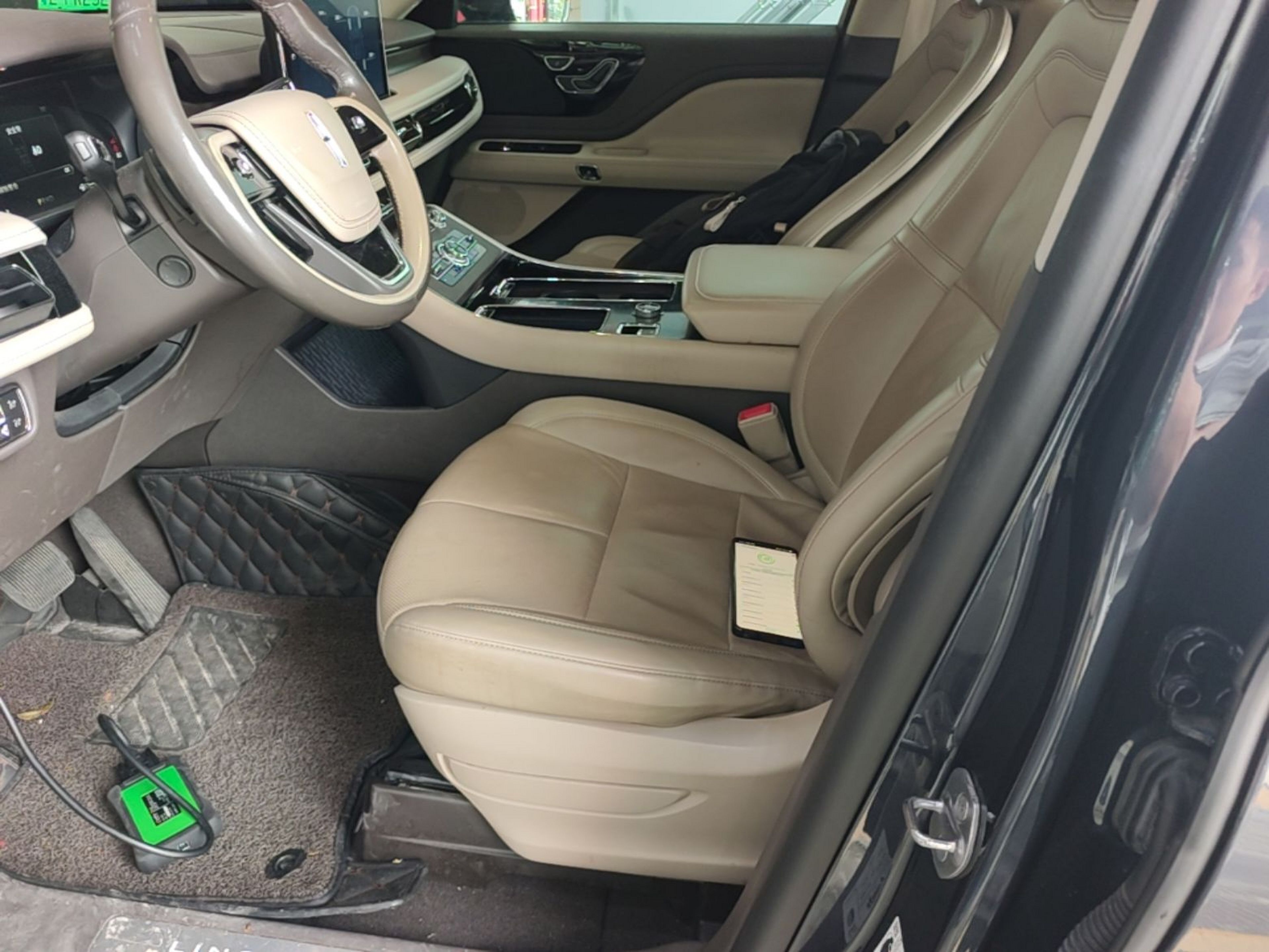 Interior delantero