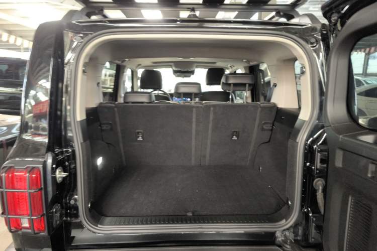 Used Tank 300 2021 Off-Road Edition 2.0T Conqueror Trunk