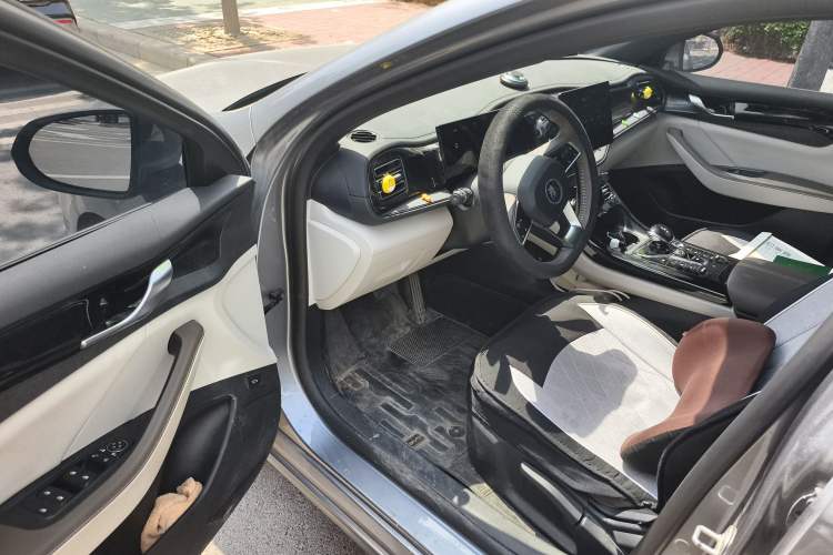 Used BYD Qin PLUS 2023 Champion Edition DM-i 55KM Leading Model
