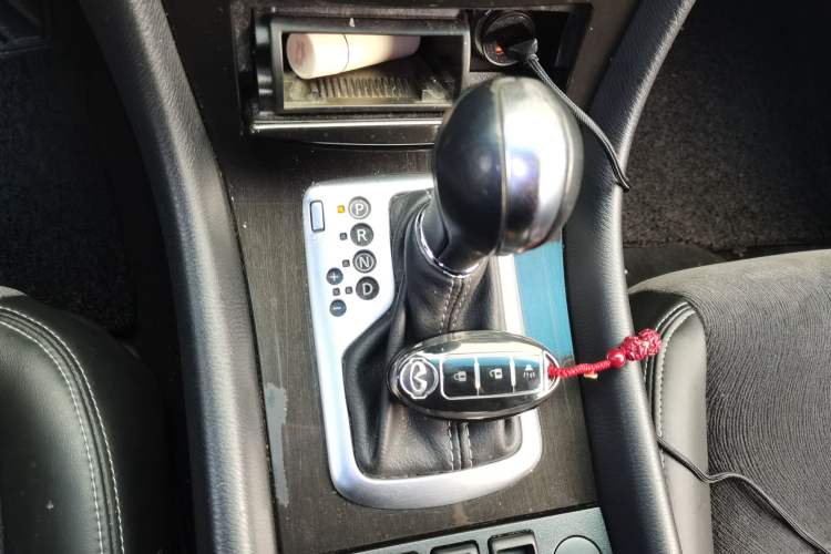 Used Infiniti QX50 2015 2.5L Comfort Edition Gear Lever