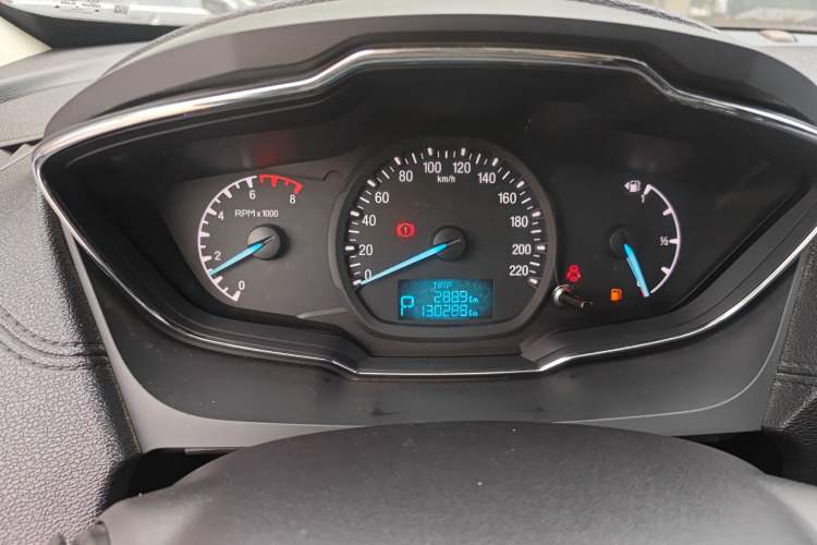 Used Ford Escort 2015 1.5L Automatic Fashion Model
