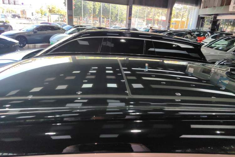 Used Lynk & Co 08 EM-P 2023 220 km Limited-Time Edition
