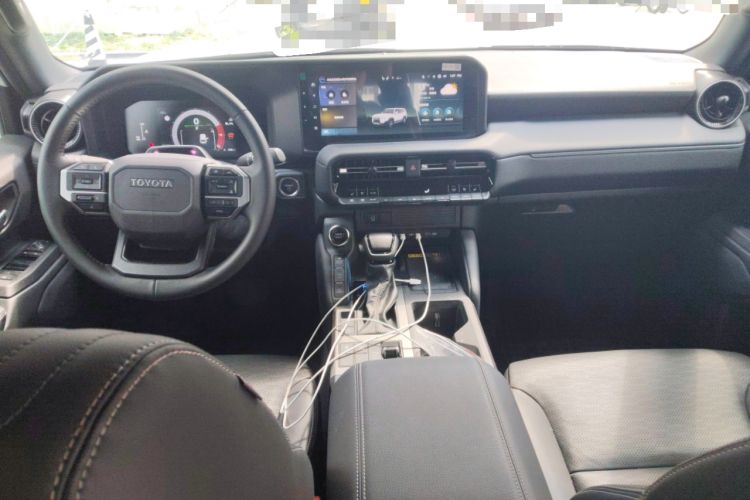 Used Toyota Prado 2025 2.4T All-Weather TX Version 5 Seats Center Console