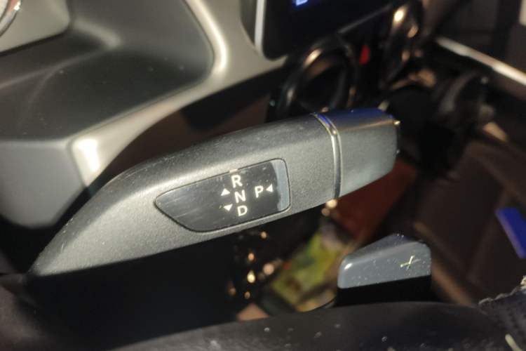 Used Mercedes-Benz GLK-Class 2013 GLK 300 4MATIC Dynamic Sunroof Model
