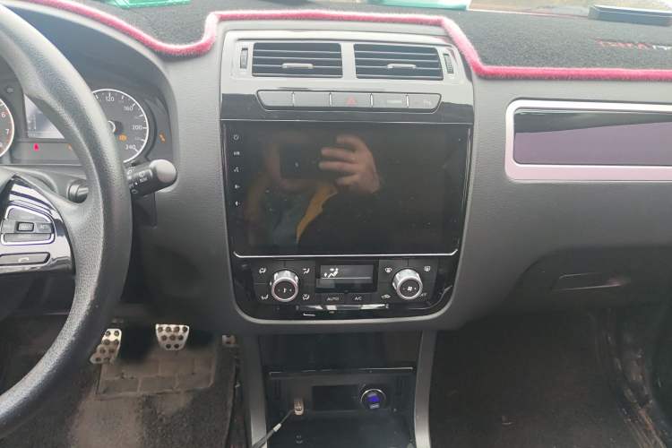 Used Yema T70 2016 Upgraded Model 1.5T Manual Luxury Version