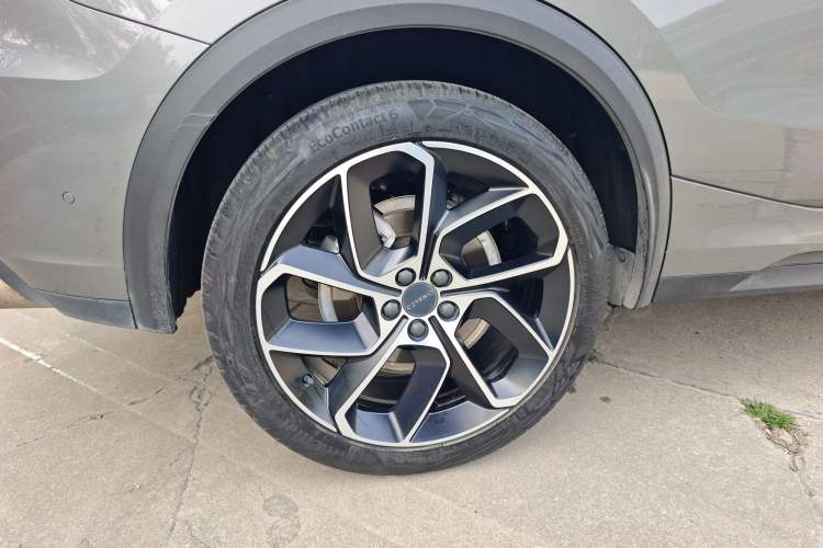 Used Lynk & Co 05 2020 2.0TD Two-Wheel Drive Shine Halo