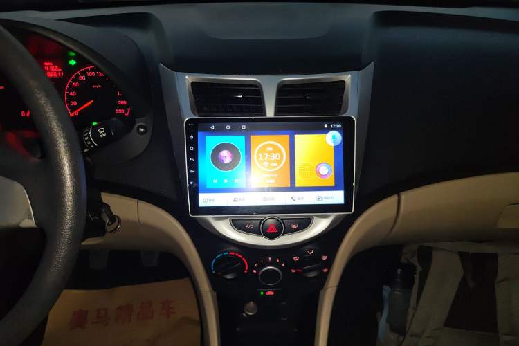 Used Hyundai Verna (older generation) 2014 1.4L Manual Smart GLS Trim
