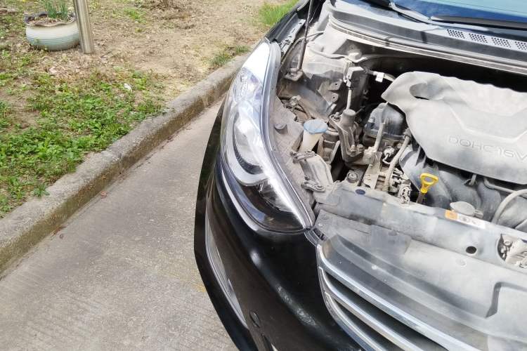 Used Hyundai Elantra (5th Generation / Langdong) 2012 1.6L Automatic Leading Model