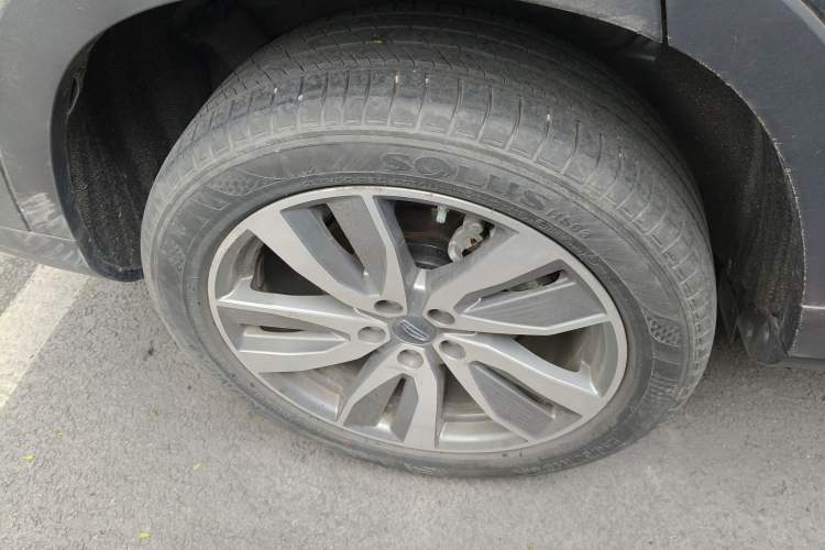 Used Geely Auto Haoyue 2022 1.8TD Automatic Prestige 7-Seater Right Rear Wheel Hub