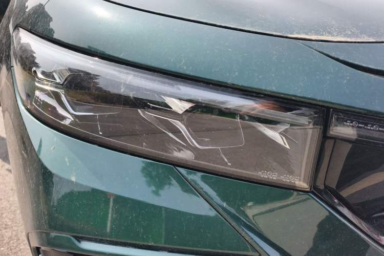 Used VOYAH FREE 2024 Ultra-Long Range Intelligent Driving Version Right Front Headlight