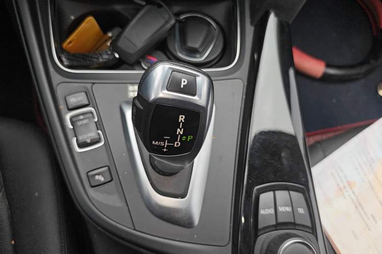 Used BMW 3 Series 2016 316i Fashion Model Gear Lever