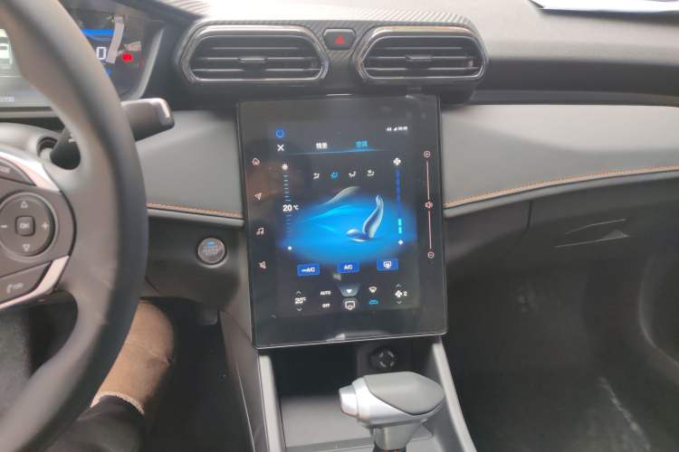 Used Dongfeng Aeolus Yixuan 2025 1.5L Automatic Luxury Version
