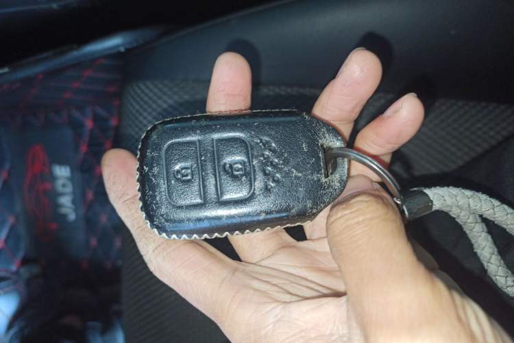 Used Honda Jade 2017 1.8L automatic Comfort version 5 seats
