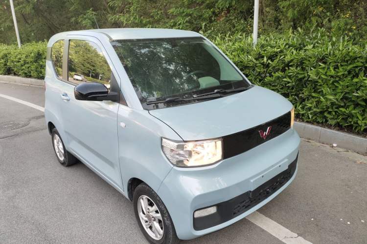 Used Wuling Hongguang MINIEV 2020 Zizai Version Lithium-NMC Front Right 45 Deg